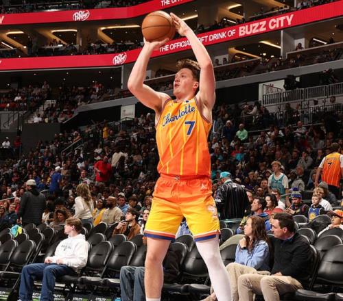 那不勒斯赛,季进球王卢,卡库,乐鱼体育官网,APP下载,注册领彩金,官方网站,网站入口