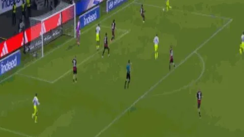 “公牛后场新星闪耀，白人周最佳再获殊荣，吉迪准三双绝杀力挽狂澜”