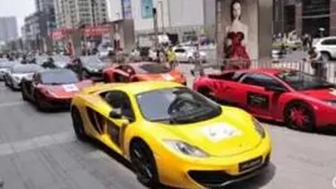 尤文确认：道格拉斯-路易斯左大腿二头肌轻度受伤